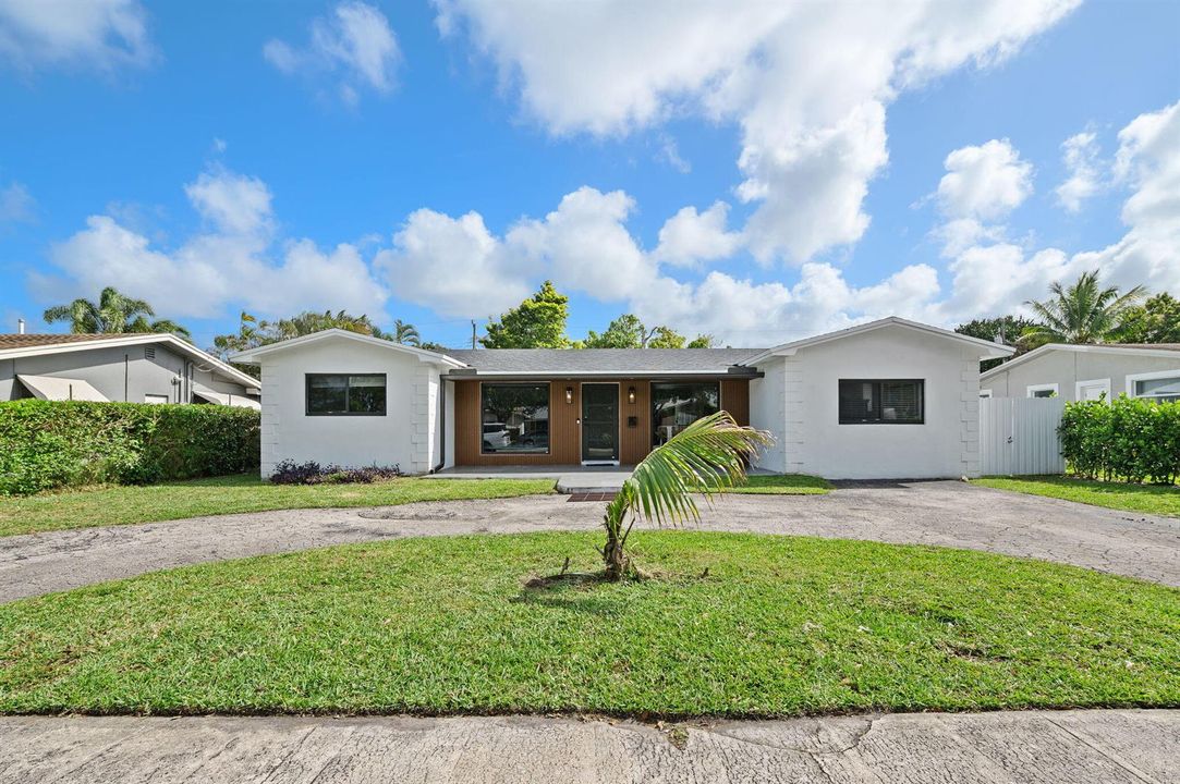 1-web-or-mls-5420-johnson-st