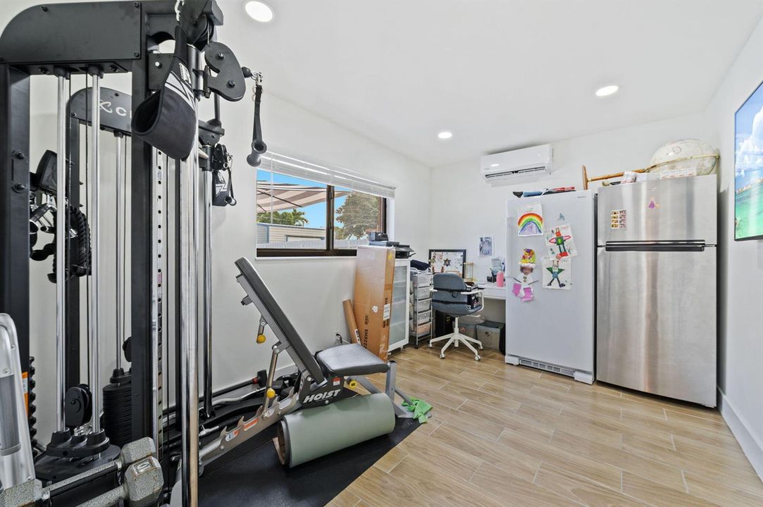 18-web-or-mls-5420-johnson-st