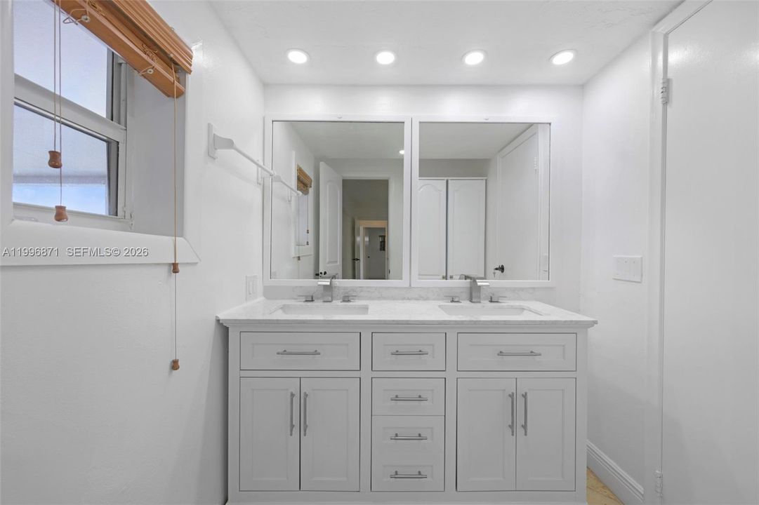 En Venta: $529,000 (2 camas, 2 baños, 1537 Pies cuadrados)