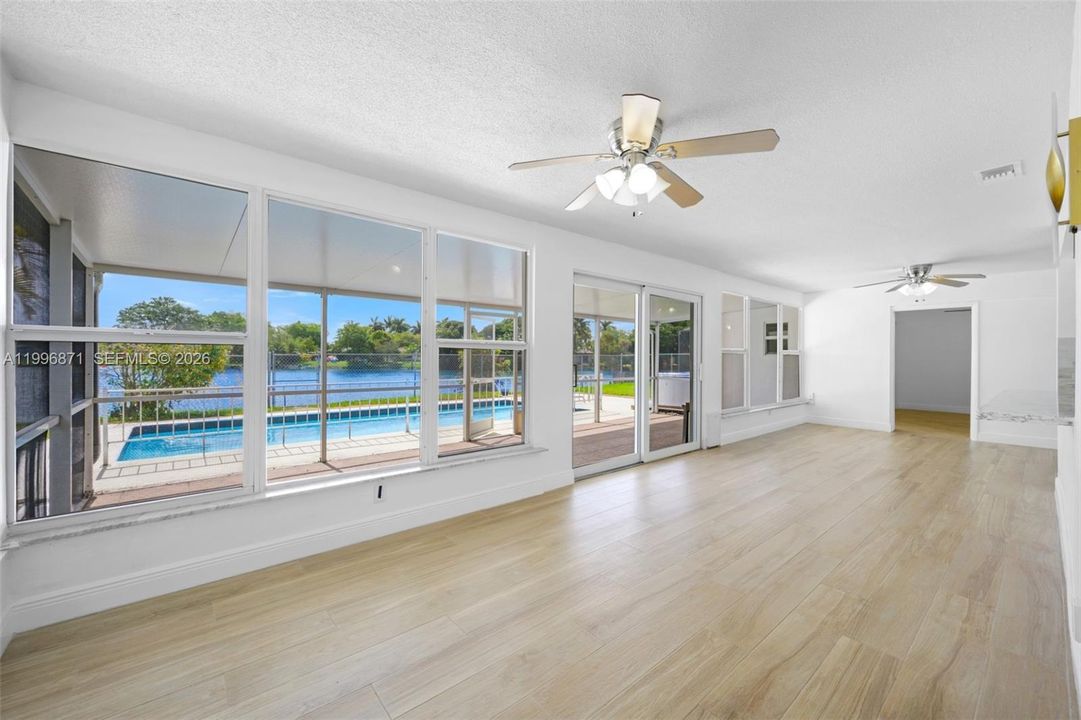 En Venta: $529,000 (2 camas, 2 baños, 1537 Pies cuadrados)