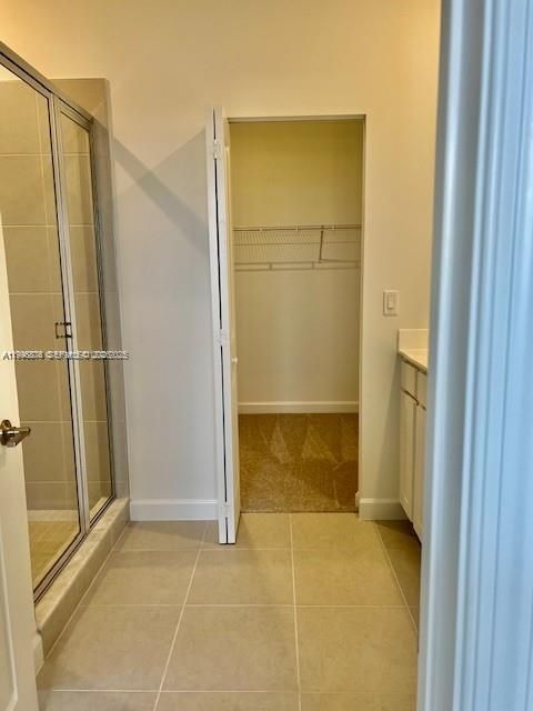 Active With Contract: $2,800 (4 beds, 2 baths, 1900 Square Feet)