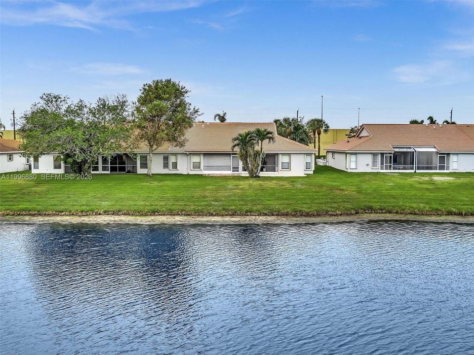 For Rent: $3,250 (2 beds, 2 baths, 1175 Square Feet)