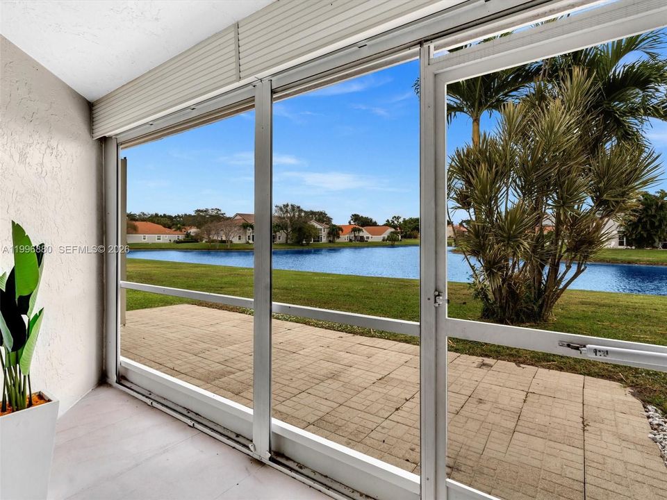 For Rent: $3,250 (2 beds, 2 baths, 1175 Square Feet)
