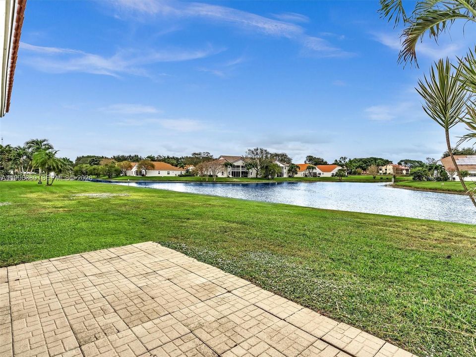 For Rent: $3,250 (2 beds, 2 baths, 1175 Square Feet)