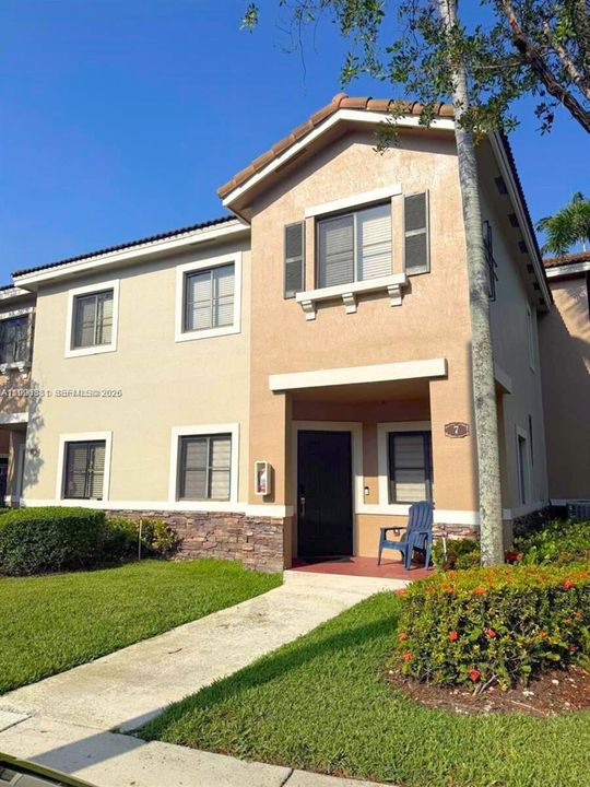 For Sale: $350,000 (3 beds, 2 baths, 1383 Square Feet)
