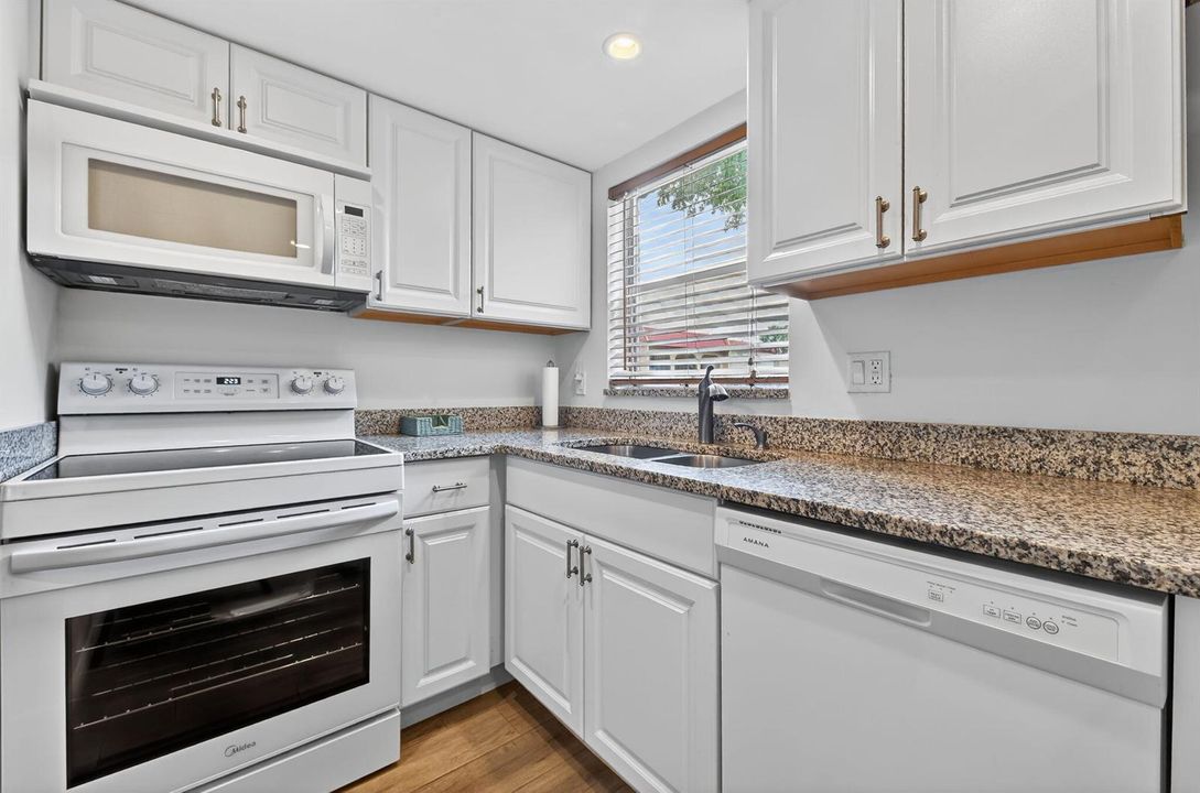 Fully Updated Kitchen