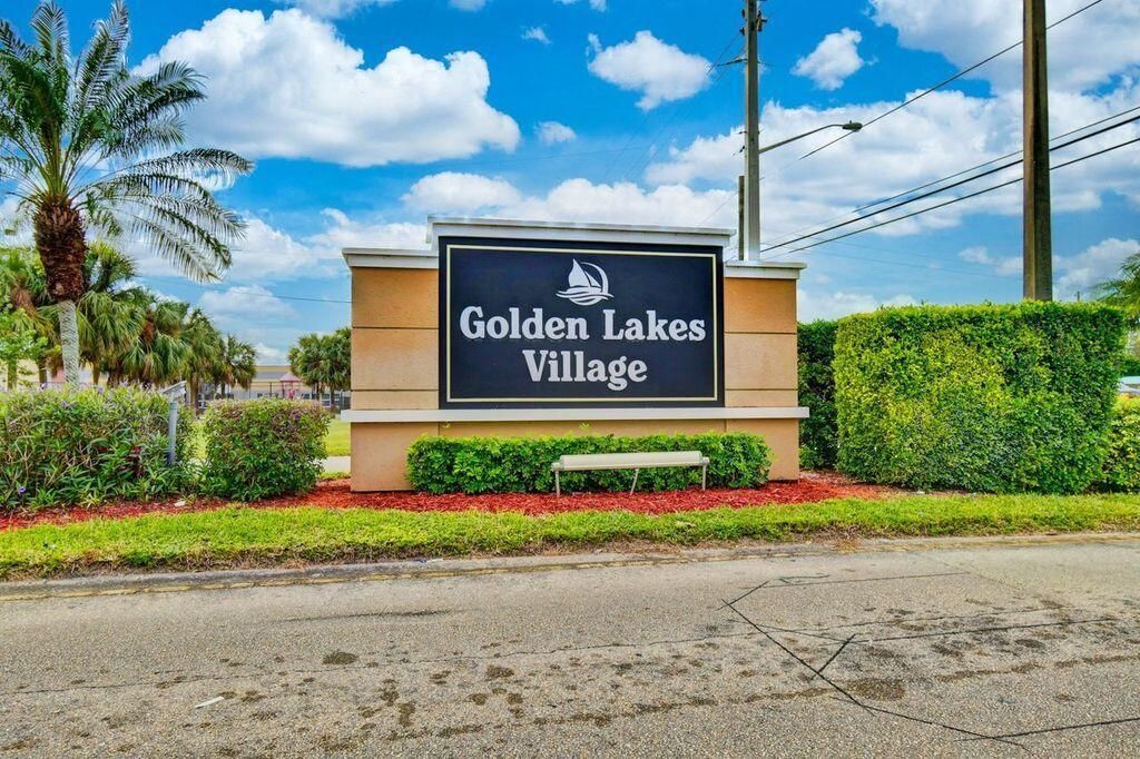 Golden Lakes Village Sign
