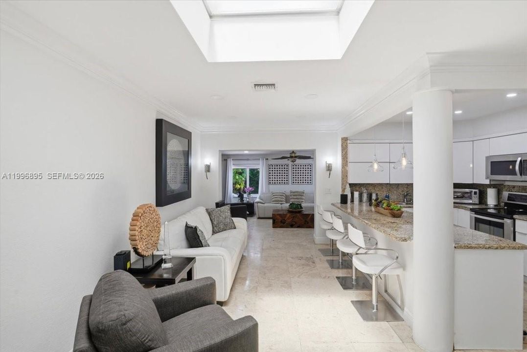 En Venta: $1,175,000 (3 camas, 3 baños, 1804 Pies cuadrados)