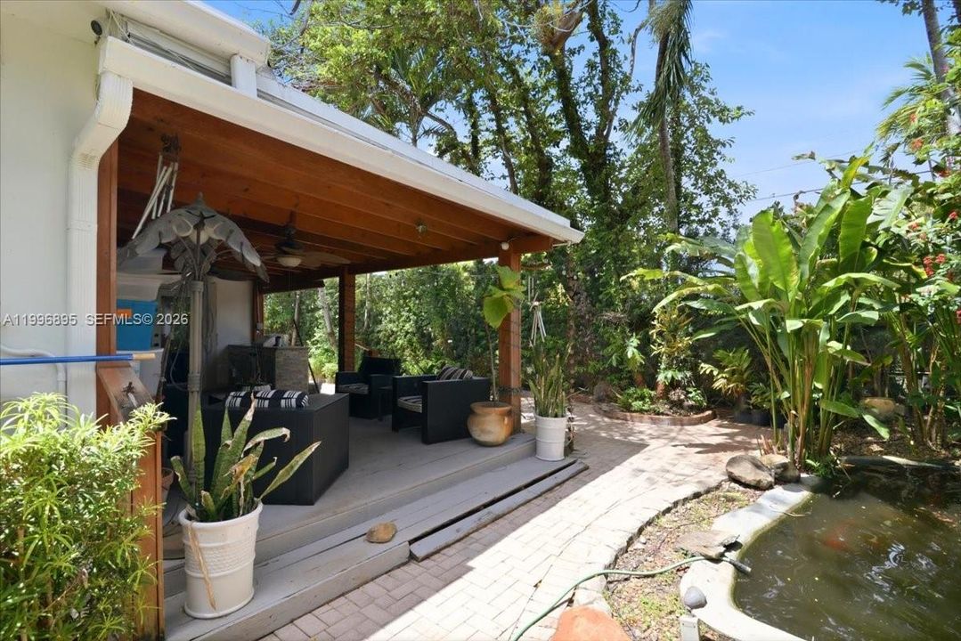 En Venta: $1,175,000 (3 camas, 3 baños, 1804 Pies cuadrados)