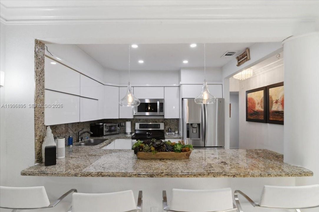 En Venta: $1,175,000 (3 camas, 3 baños, 1804 Pies cuadrados)