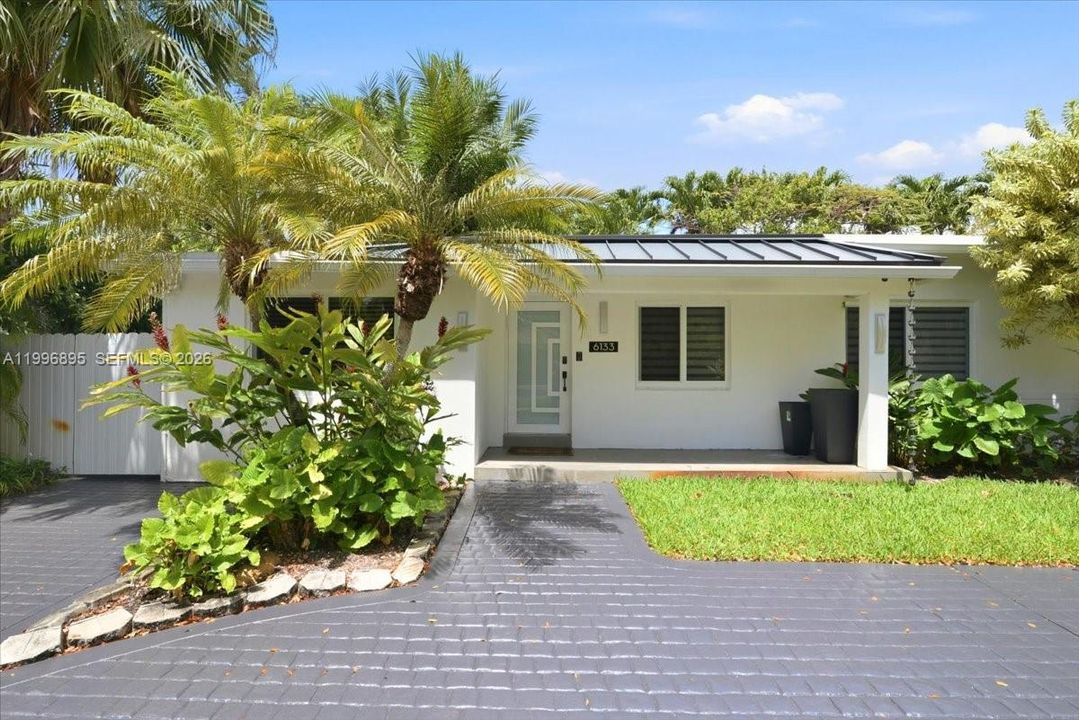 En Venta: $1,175,000 (3 camas, 3 baños, 1804 Pies cuadrados)