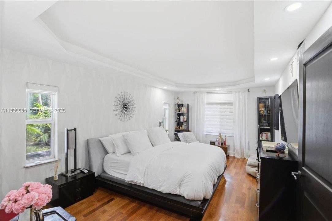 En Venta: $1,175,000 (3 camas, 3 baños, 1804 Pies cuadrados)