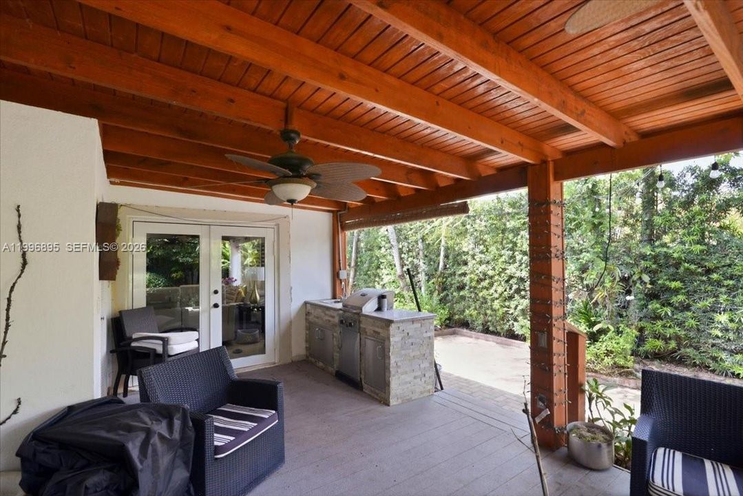 En Venta: $1,175,000 (3 camas, 3 baños, 1804 Pies cuadrados)