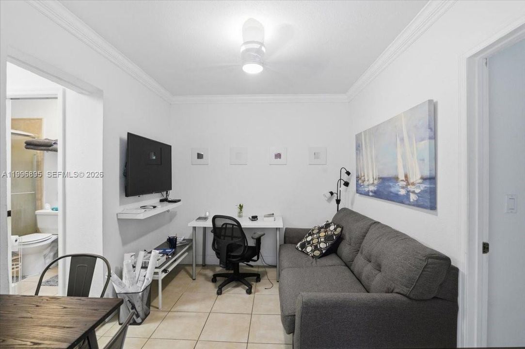 En Venta: $1,175,000 (3 camas, 3 baños, 1804 Pies cuadrados)