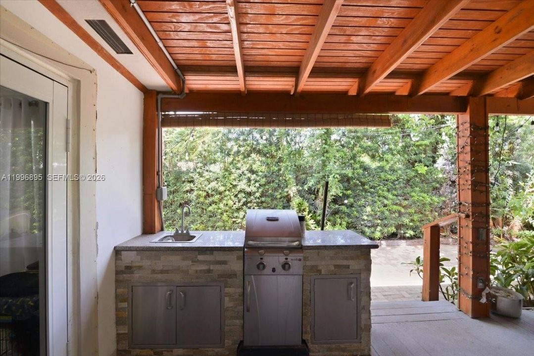 En Venta: $1,175,000 (3 camas, 3 baños, 1804 Pies cuadrados)