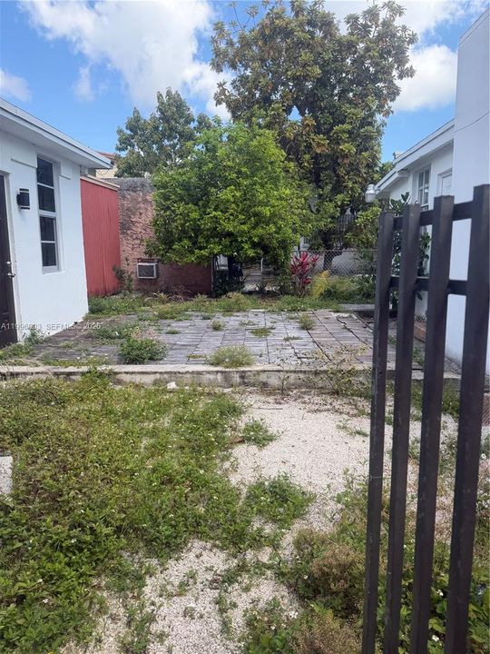For Sale: $675,000 (3 beds, 1 baths, 0 Square Feet)