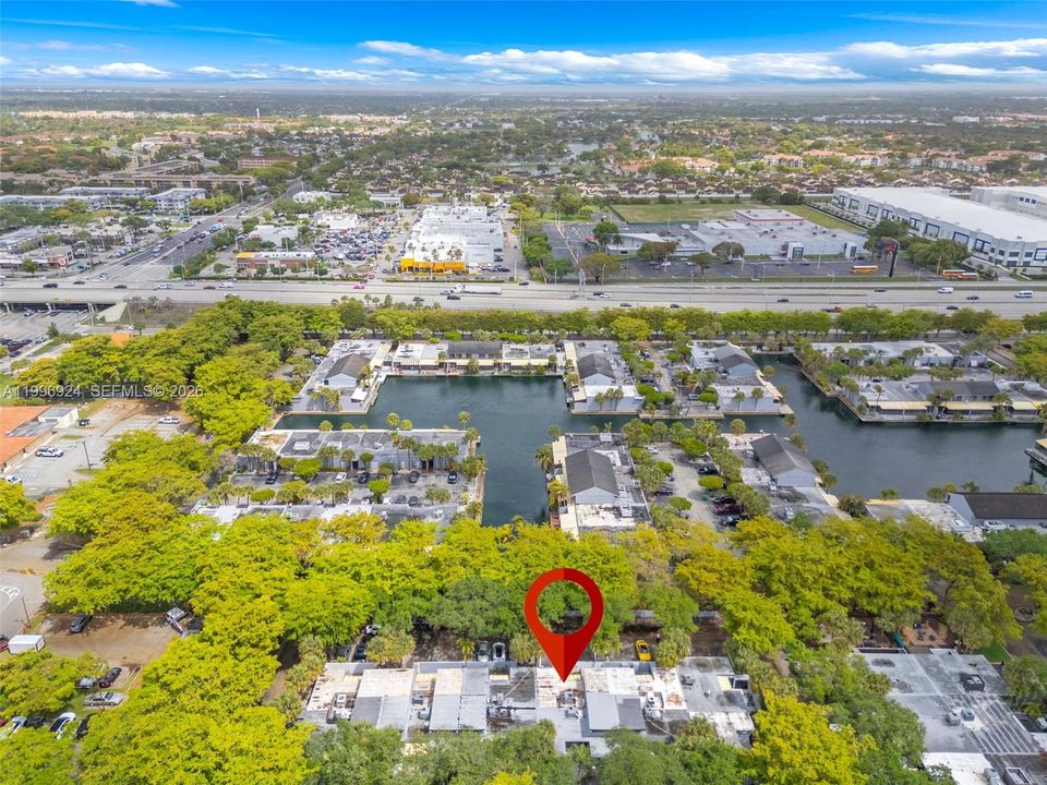 Active With Contract: $449,000 (2 beds, 2 baths, 972 Square Feet)