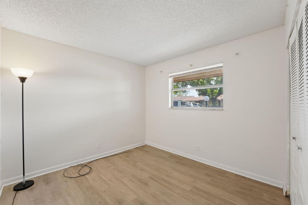 19-web-or-mls-DSC01177