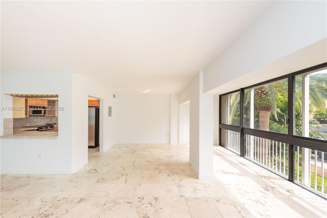 Active With Contract: $4,500 (2 beds, 2 baths, 1365 Square Feet)