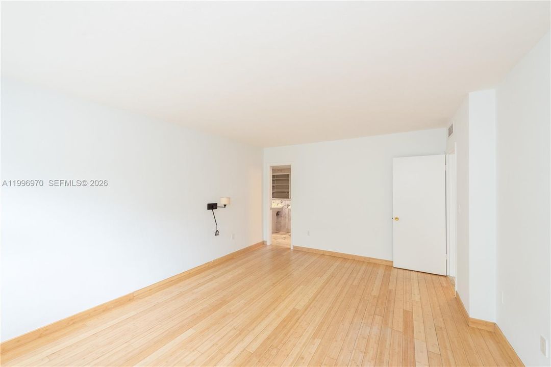Active With Contract: $4,500 (2 beds, 2 baths, 1365 Square Feet)