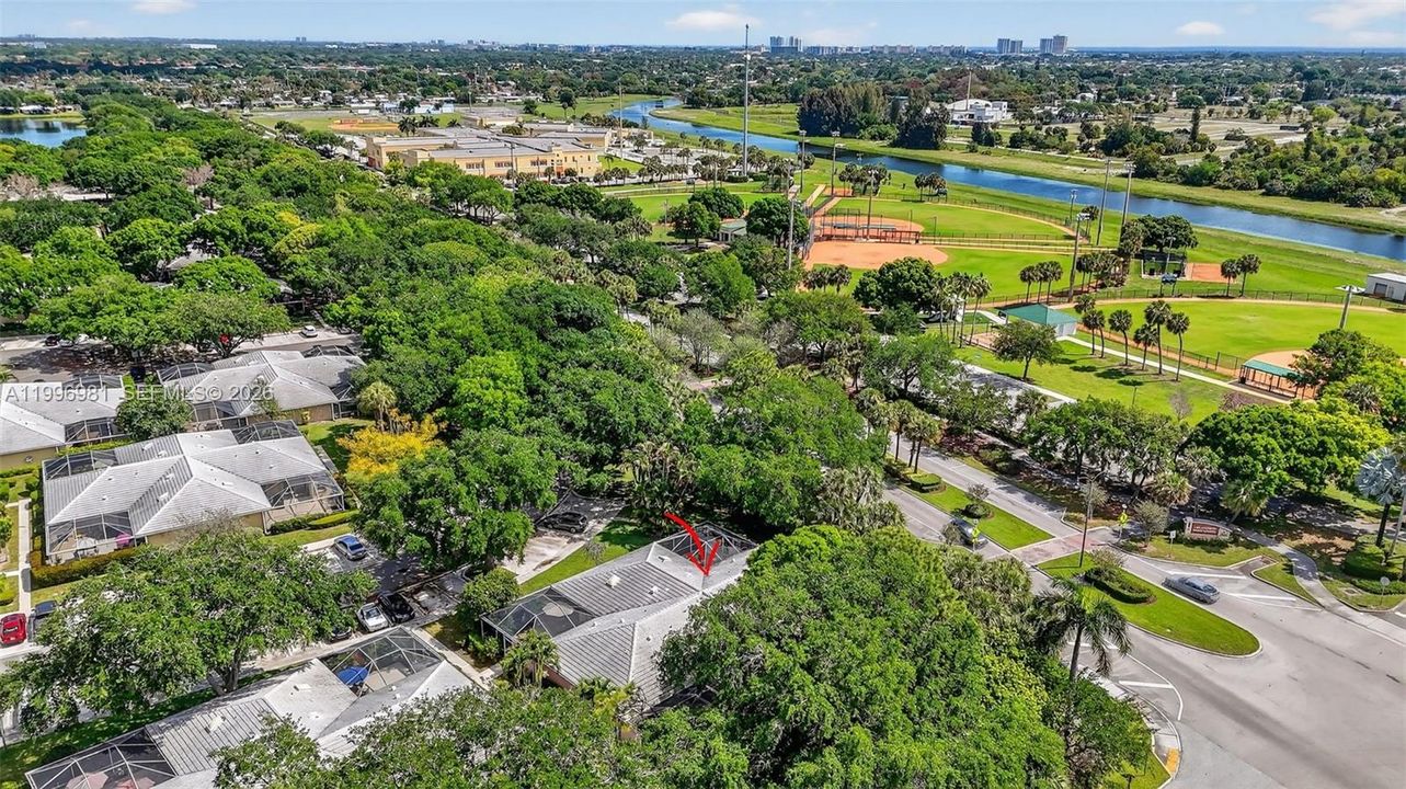 For Sale: $375,000 (2 beds, 2 baths, 1152 Square Feet)