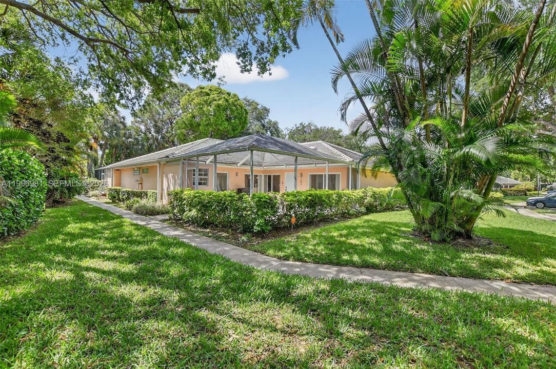 For Sale: $375,000 (2 beds, 2 baths, 1152 Square Feet)
