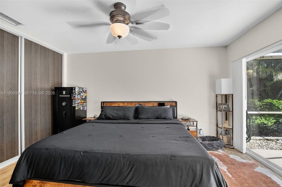 For Sale: $375,000 (2 beds, 2 baths, 1152 Square Feet)