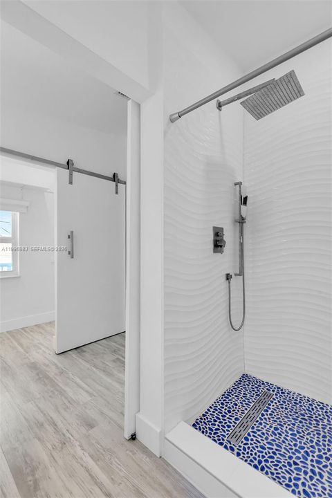 En Venta: $1,350,000 (3 camas, 2 baños, 1551 Pies cuadrados)