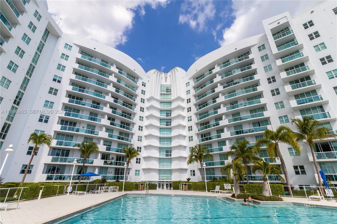 Active With Contract: $749,000 (3 beds, 2 baths, 1336 Square Feet)