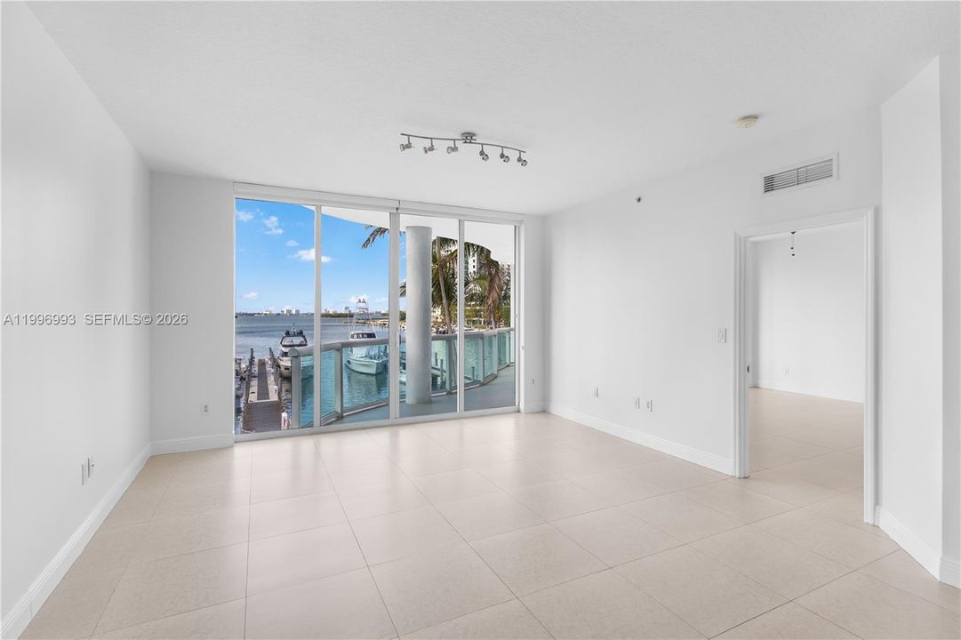 Active With Contract: $749,000 (3 beds, 2 baths, 1336 Square Feet)