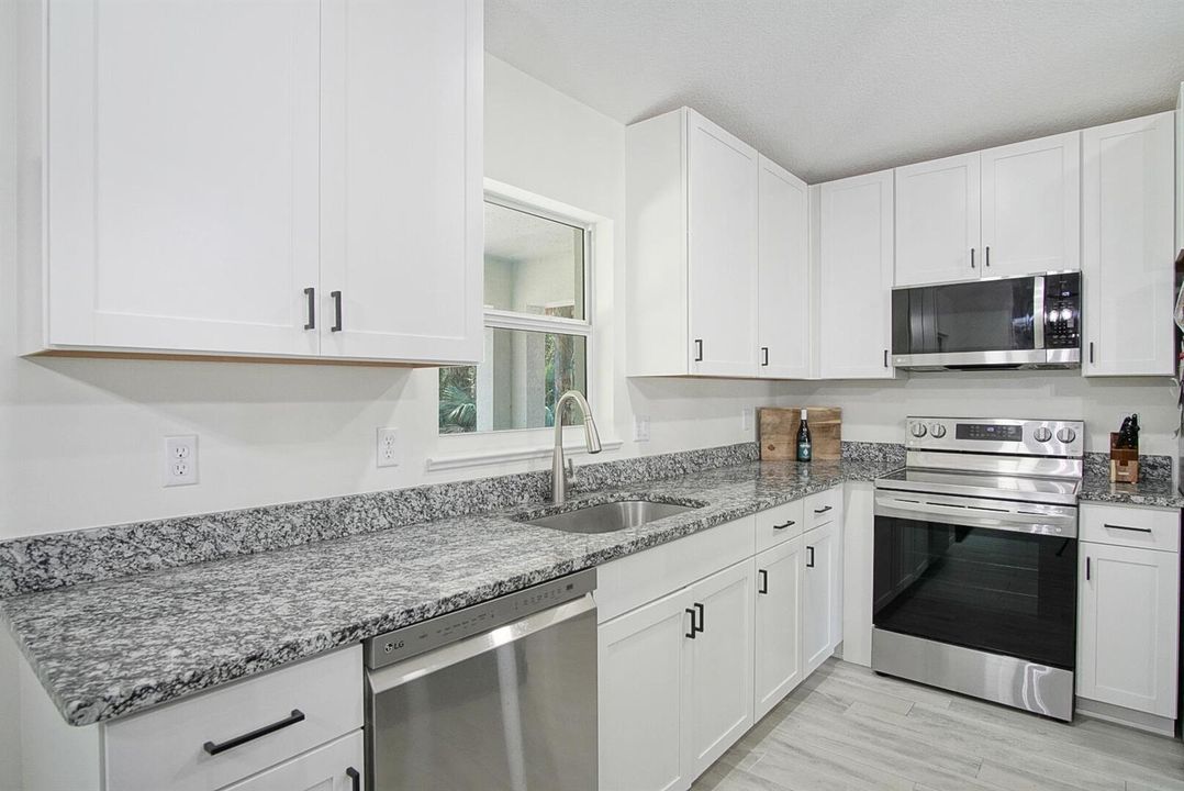Kitchen 4