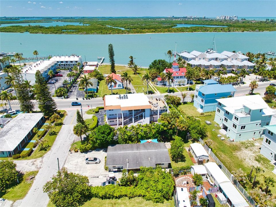 En Venta: $569,000 (0 camas, 0 baños, 1450 Pies cuadrados)
