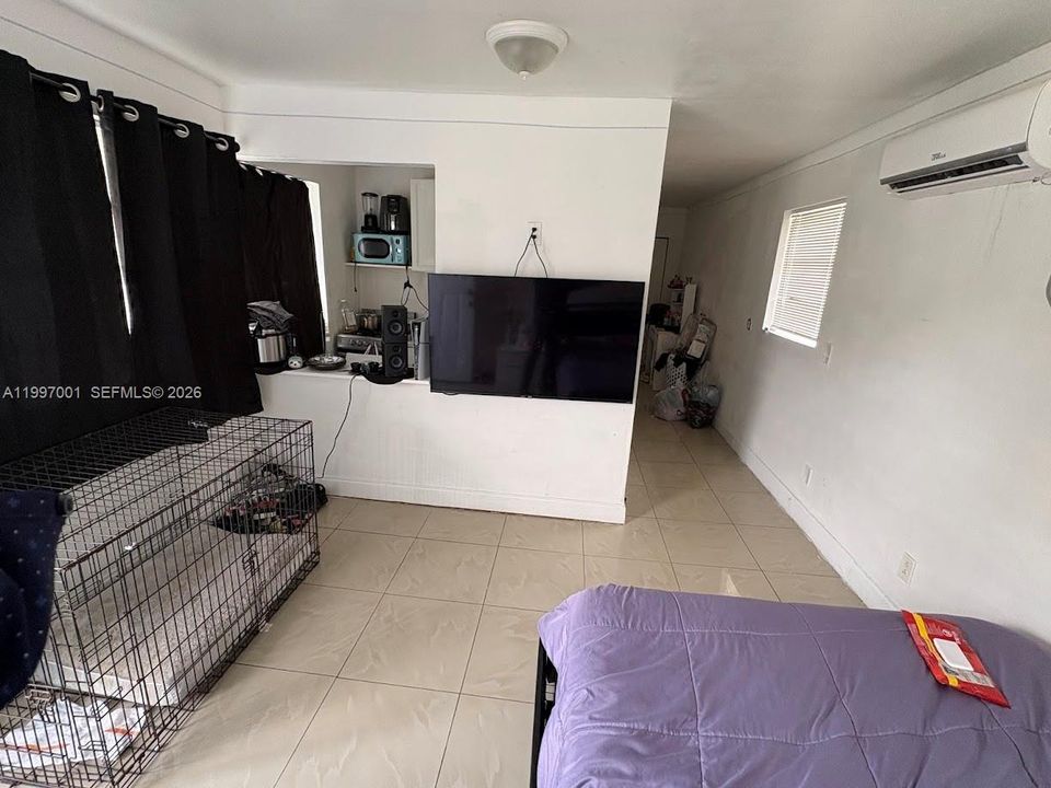 For Sale: $500,000 (4 beds, 3 baths, 1428 Square Feet)