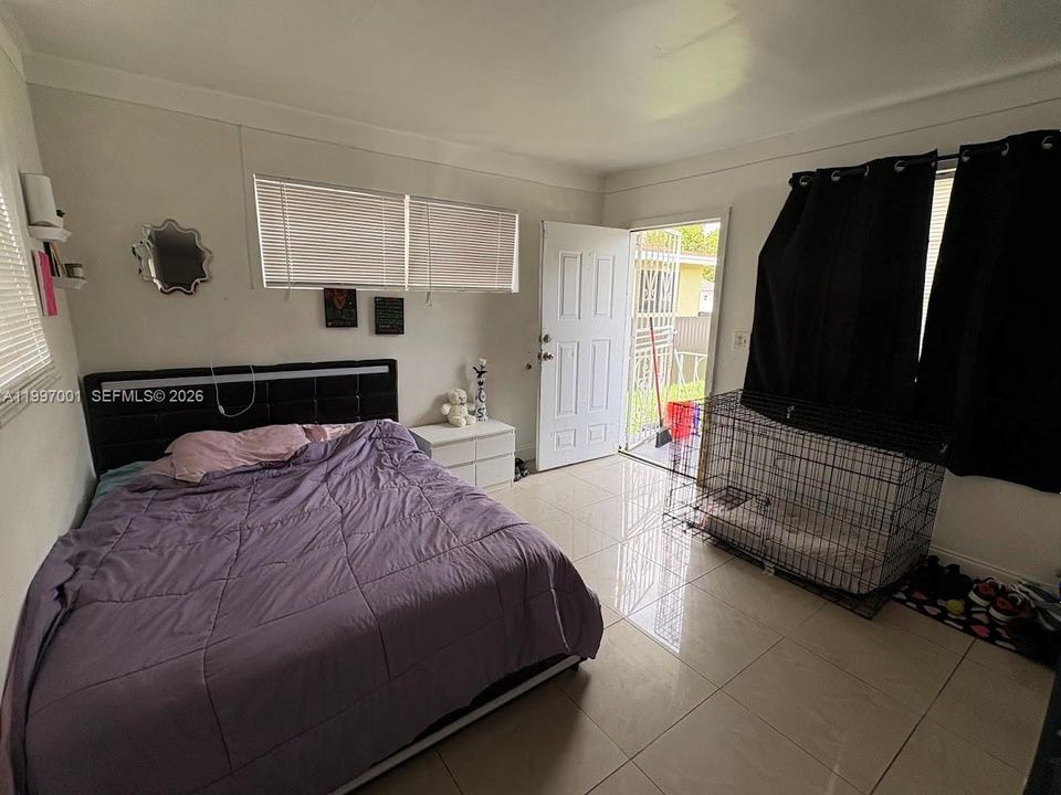 For Sale: $500,000 (4 beds, 3 baths, 1428 Square Feet)