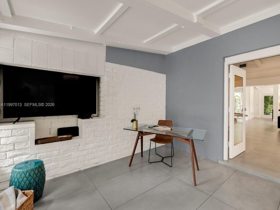 Bonus Back Florida Room