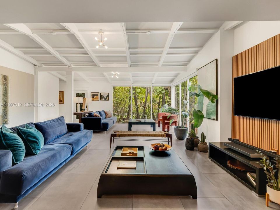 Active With Contract: $1,325,000 (3 beds, 2 baths, 2242 Square Feet)