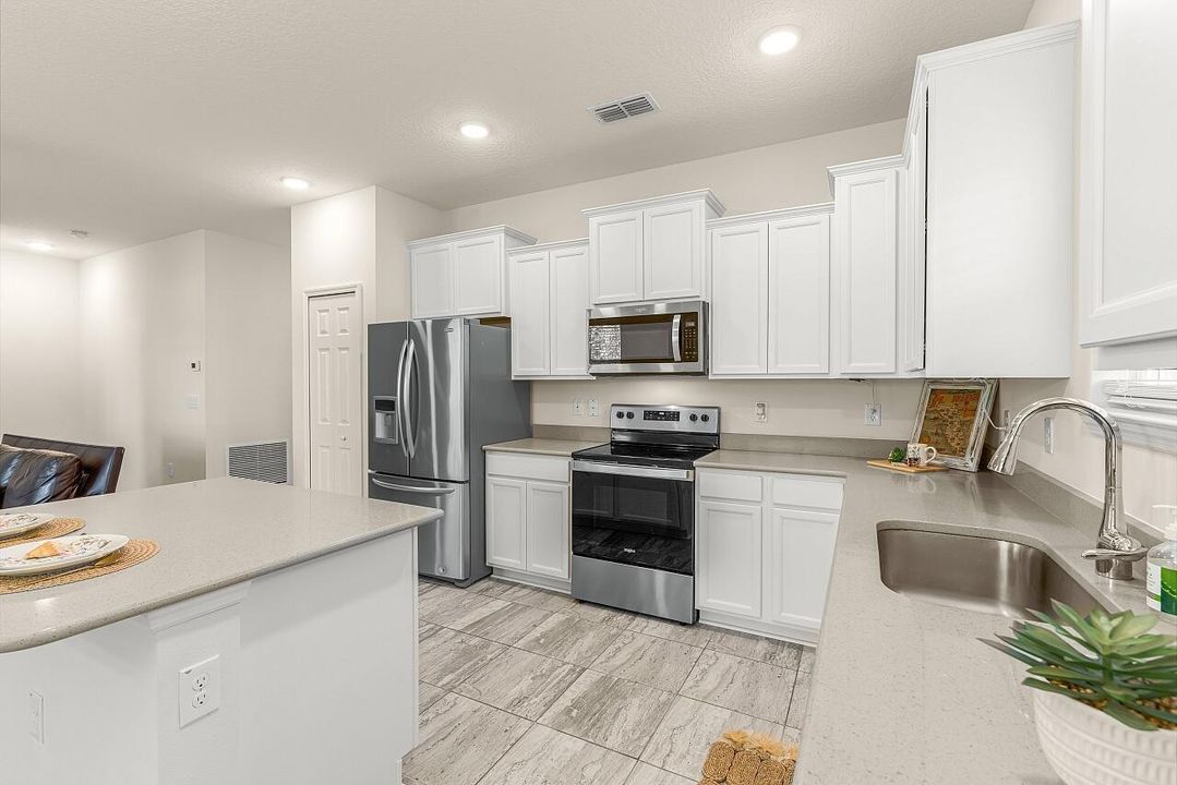 368-Sandcrest-Cir-HigMedia-024-1280