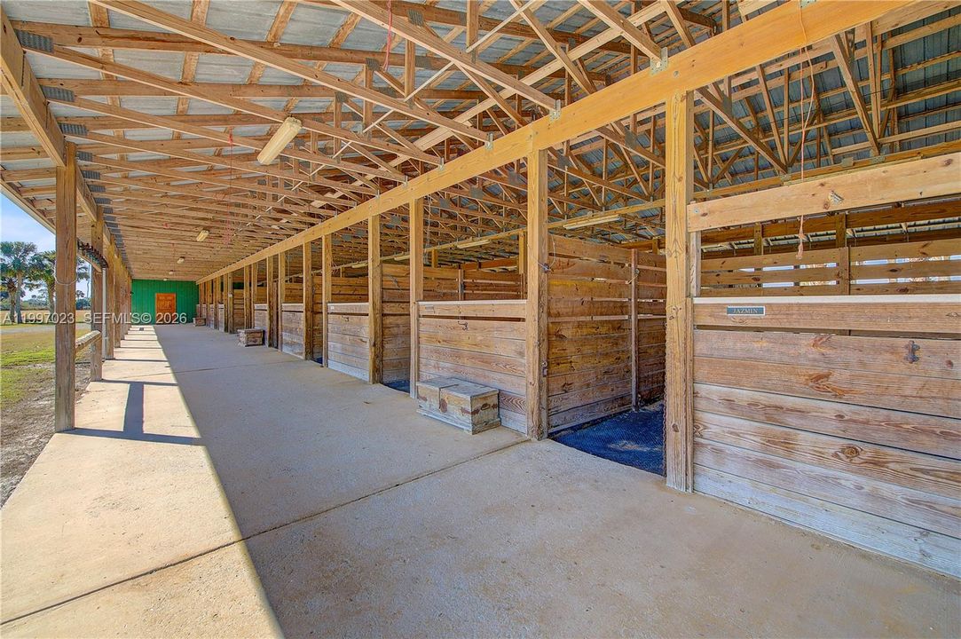 For Sale: $5,999,999 (161.00 acres)