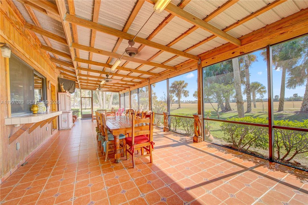 For Sale: $5,999,999 (161.00 acres)