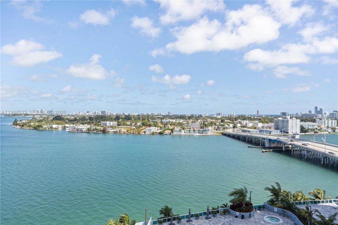For Sale: $435,000 (2 beds, 2 baths, 1509 Square Feet)