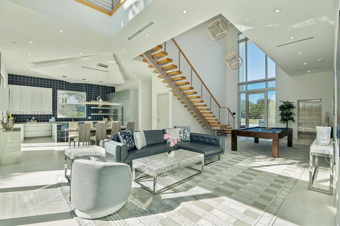 For Rent: $27,500 (5 beds, 5 baths, 5024 Square Feet)