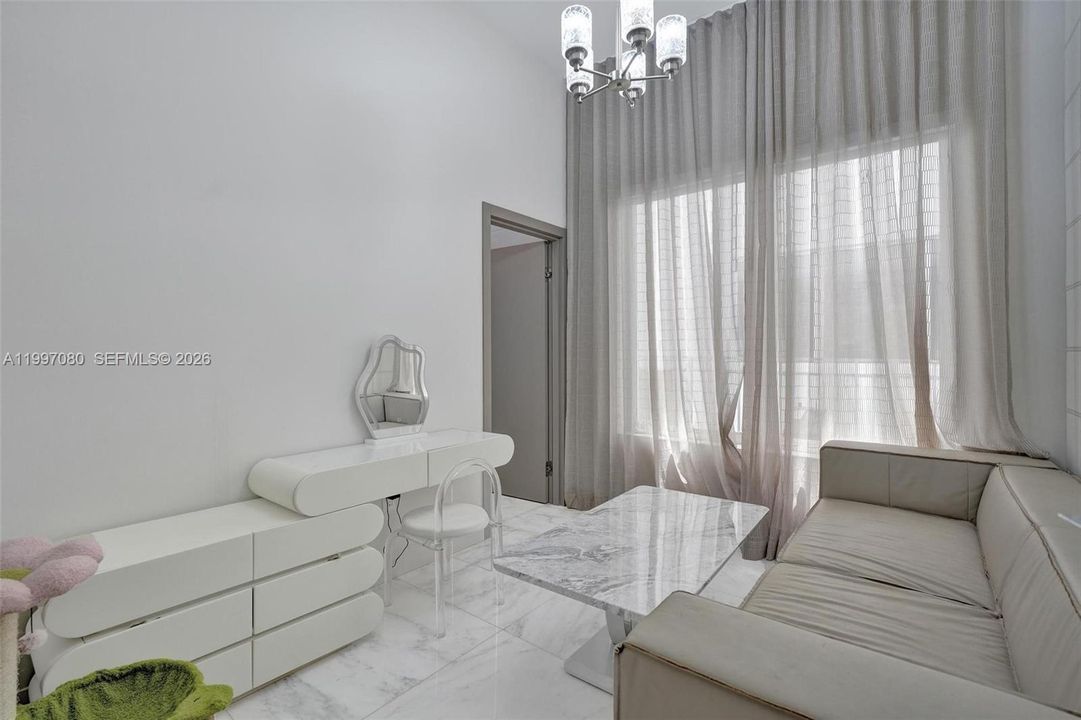 Недавно арендовано: $17,500 (5 спален, 4 ванн, 3156 Квадратных фут)