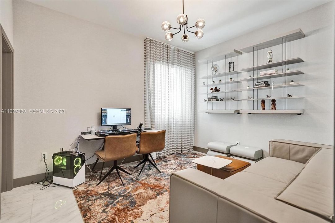 Недавно арендовано: $17,500 (5 спален, 4 ванн, 3156 Квадратных фут)