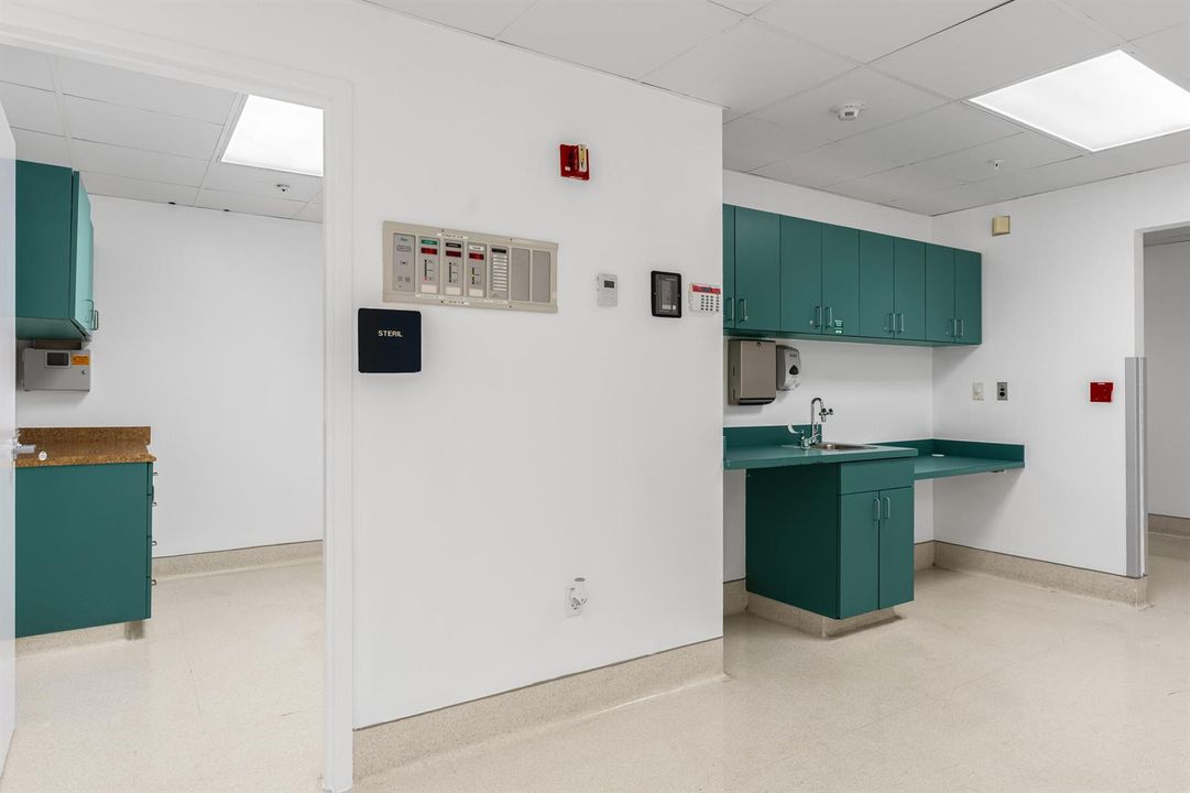 845-37th-Pl-HigMedia-037