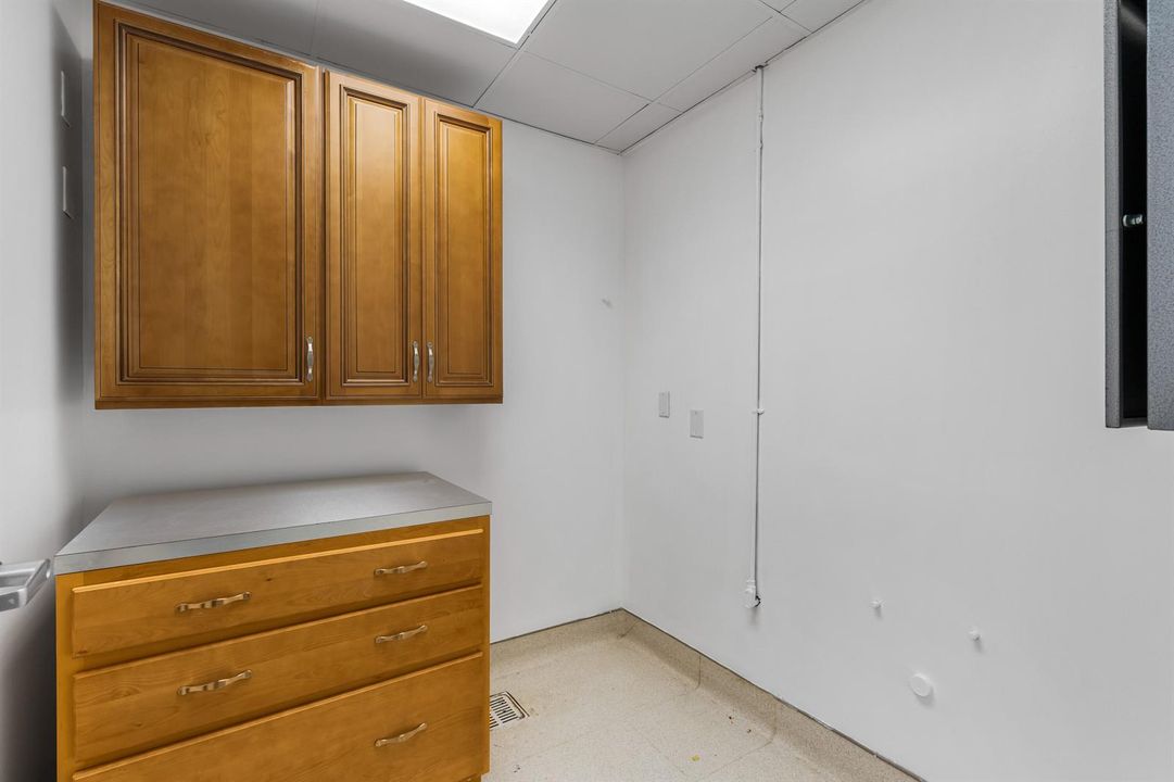 845-37th-Pl-HigMedia-035
