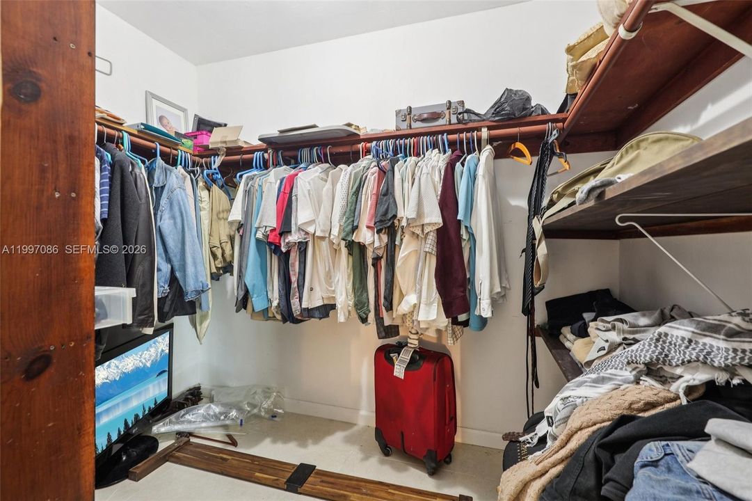 En Venta: $1,799,900 (3 camas, 3 baños, 2159 Pies cuadrados)