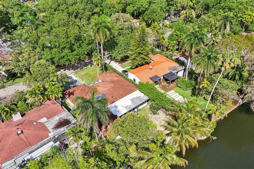 En Venta: $1,799,900 (3 camas, 3 baños, 2159 Pies cuadrados)