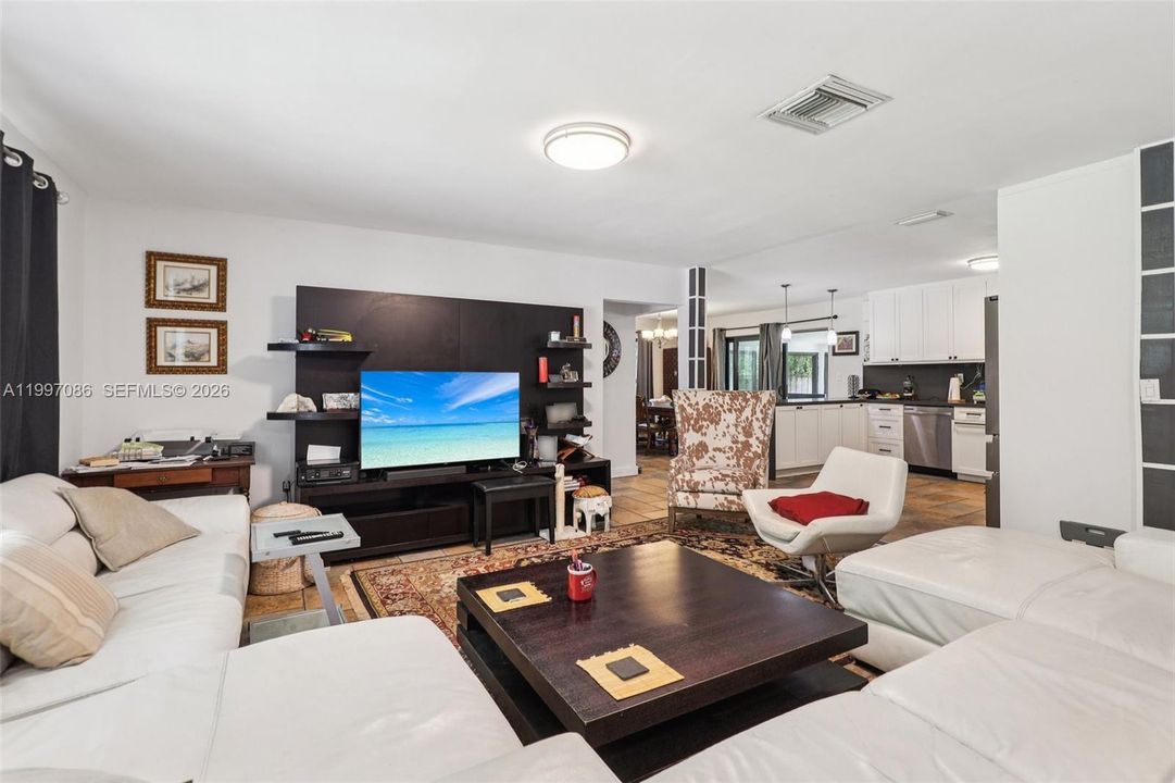 En Venta: $1,799,900 (3 camas, 3 baños, 2159 Pies cuadrados)
