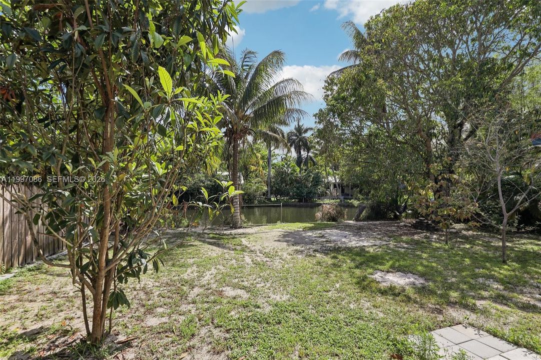 En Venta: $1,799,900 (3 camas, 3 baños, 2159 Pies cuadrados)