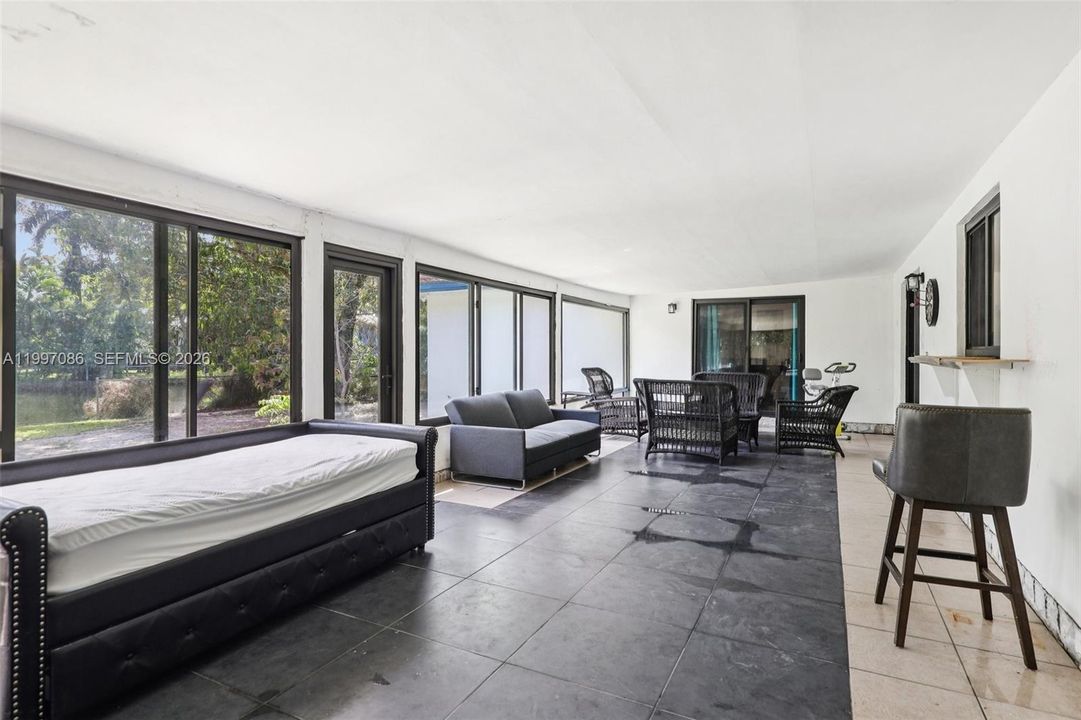 En Venta: $1,799,900 (3 camas, 3 baños, 2159 Pies cuadrados)